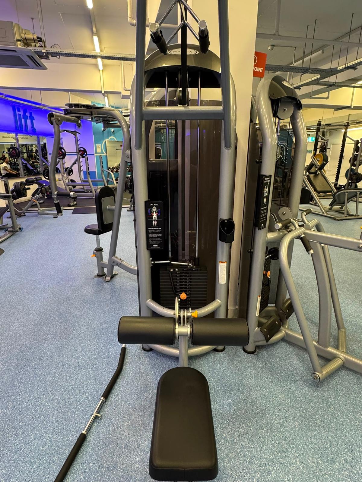Matrix Aura Lat Pulldown