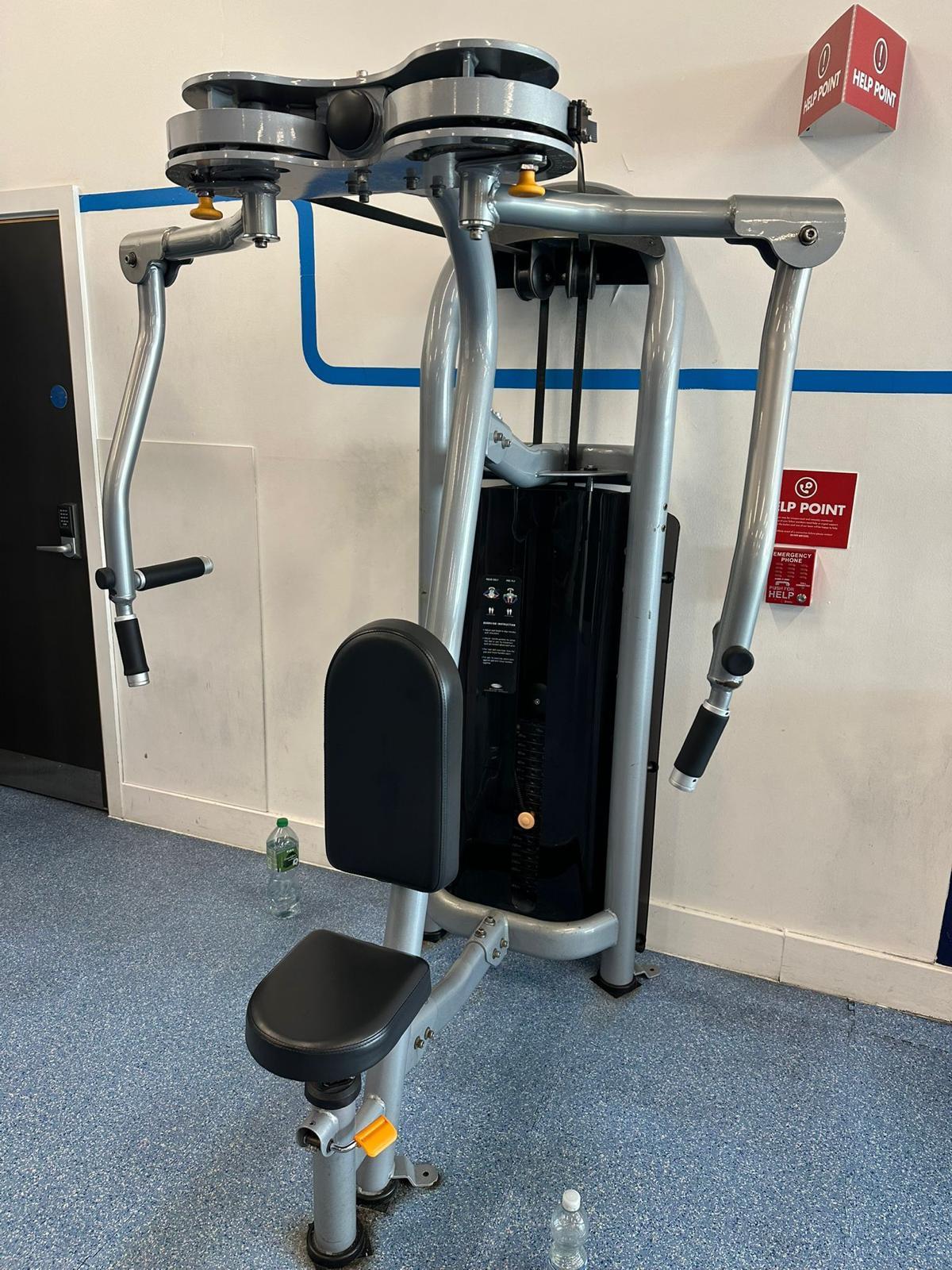 Matrix Aura Rear Delt / Pec Fly