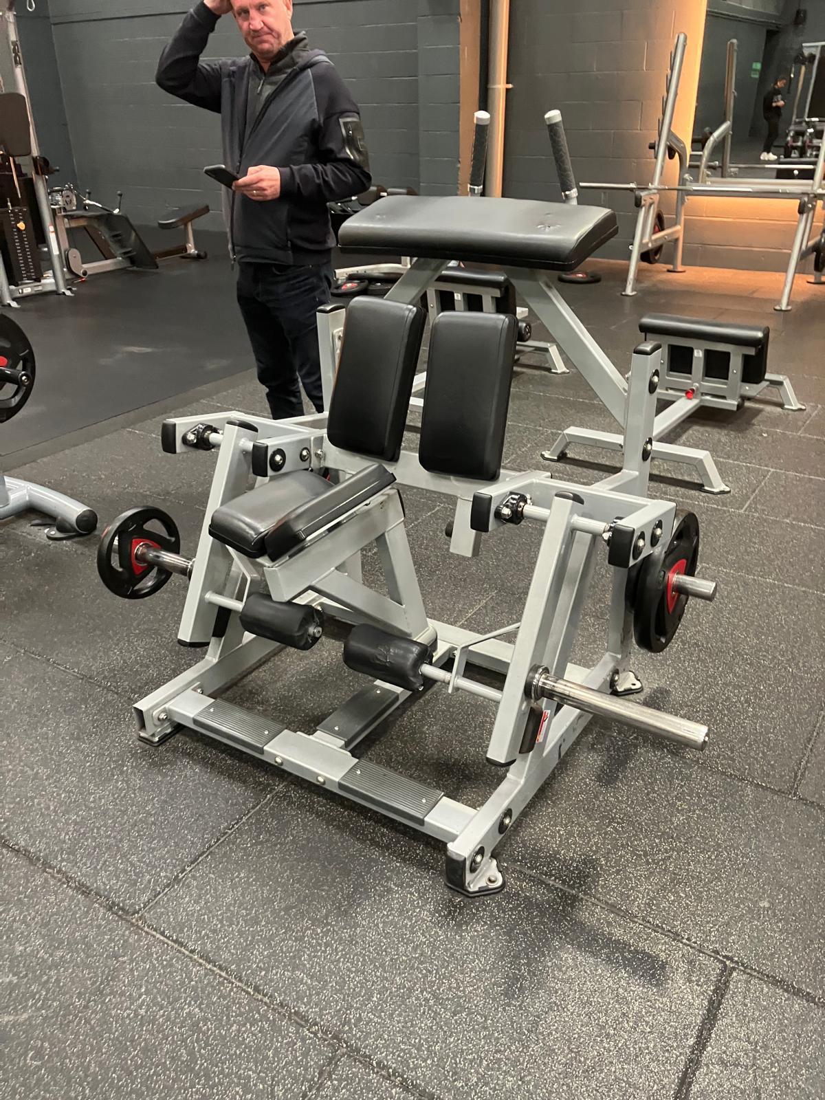 Matrix Plate-Loaded Lower-Body Machine