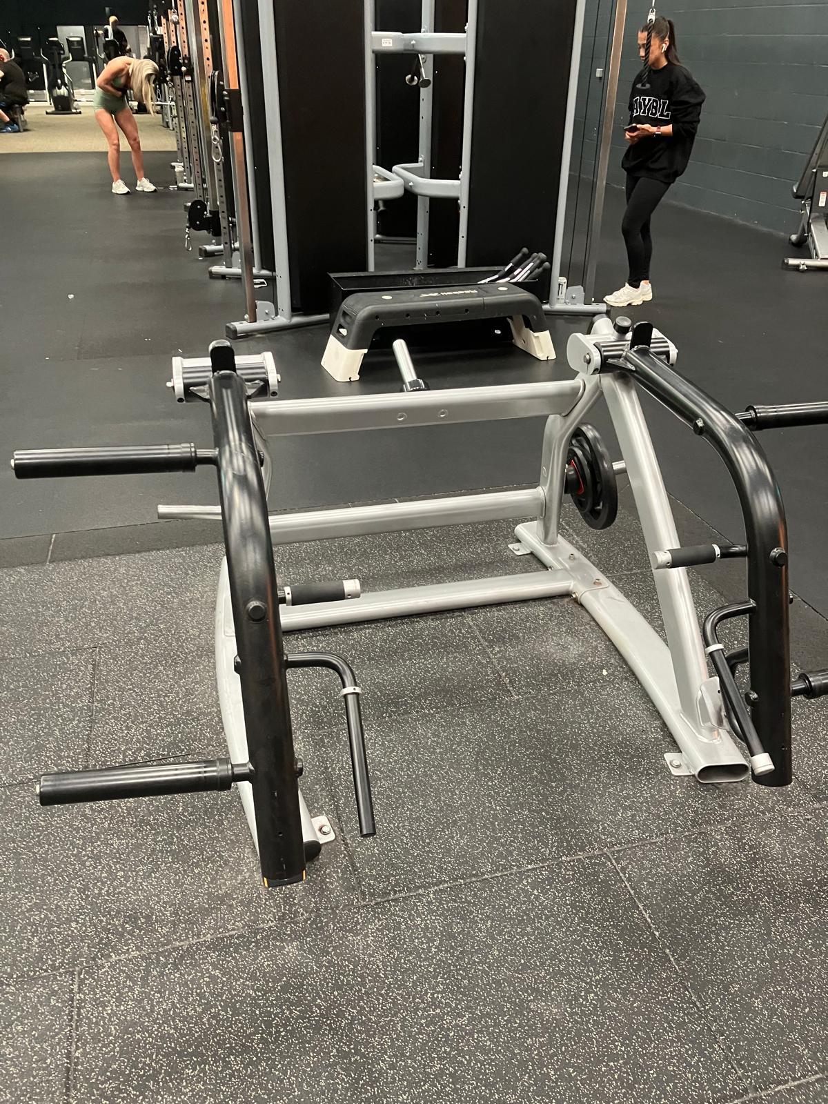 Matrix Plate-Loaded Strength Machine